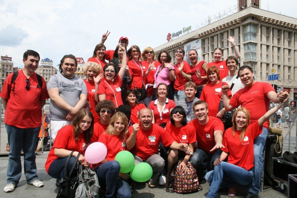 «Пробіг під каштанами» – перший тимбілдинг у благодійному проекті в Україні